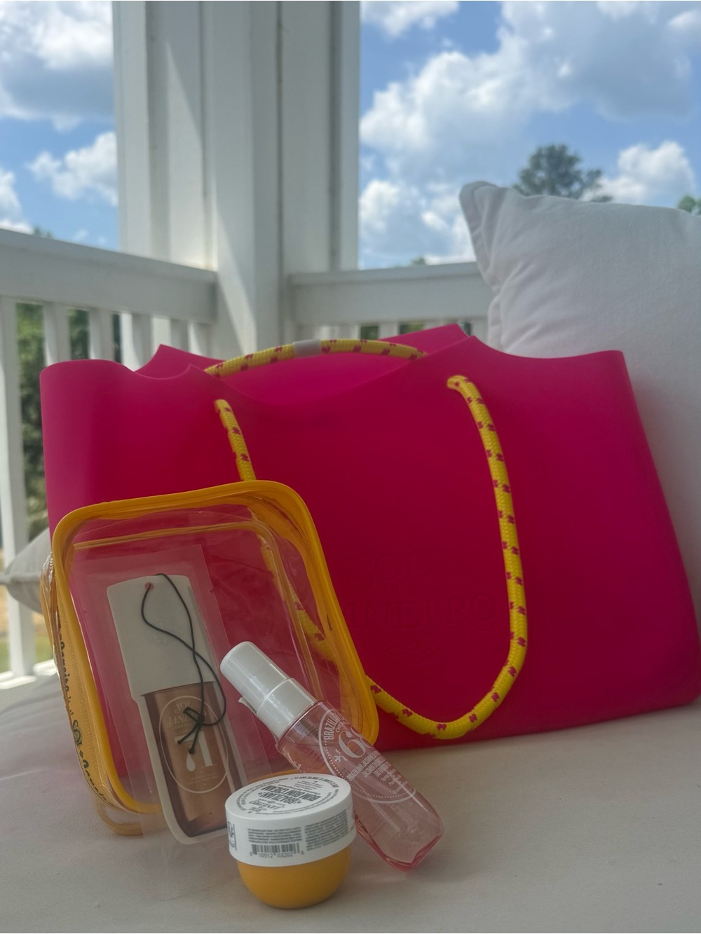 Sol de Janiero HOT PINK jelly bag &givvey💕 GREAT GIFT for MOM💕🔆🌹